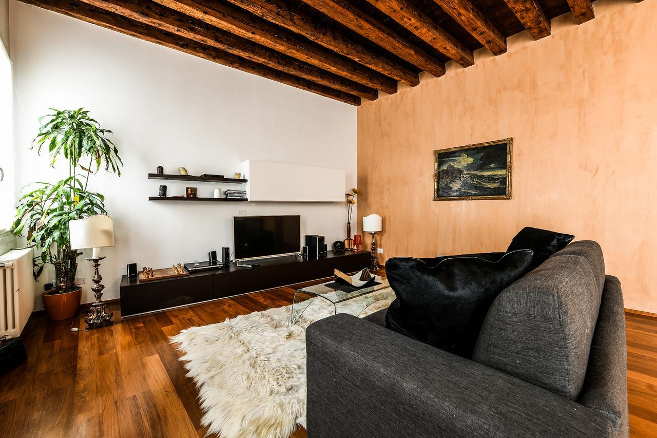 Frari Luxury Διαμέρισμα Βενετία Εξωτερικό φωτογραφία